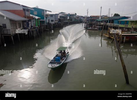 “The Boats at Pulau Ketam” – A Vivid Impressionistic Panorama and a Window into Colonial Malaya!